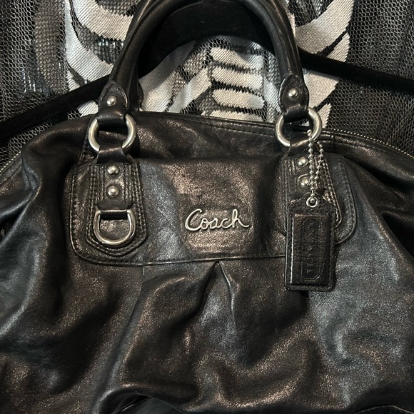 COACH Ashley Black Leather satchel - Picture 4 of 4